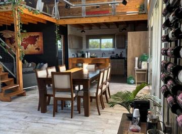 Casa · 200m² · 4 Ambientes · Casa en Venta Barrio Acacias Puertos del Lago