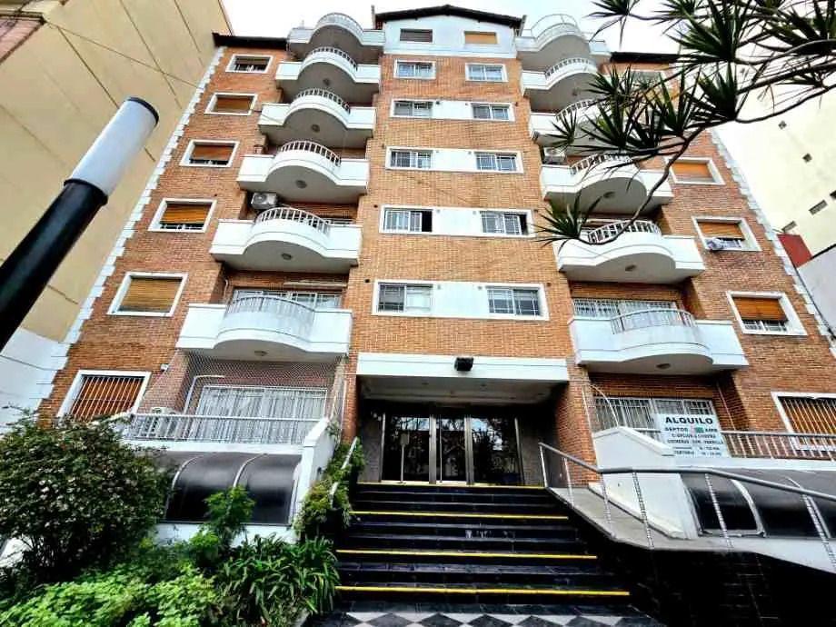 Alvear 100