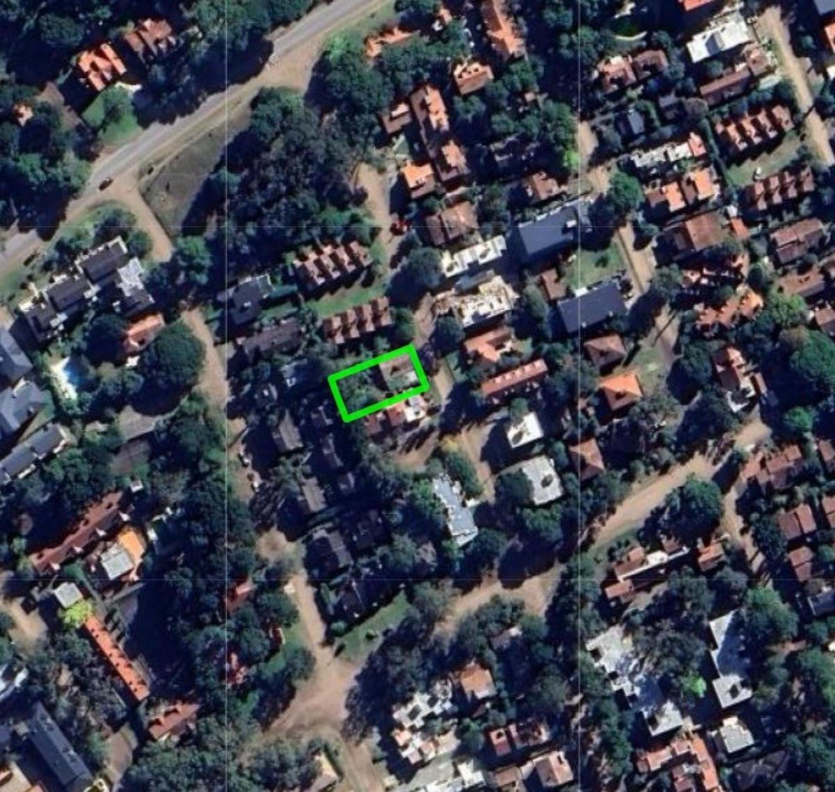 Del Besugo e/ Avenida Enrique Shaw y Avenida del Valle Fértil, Pinamar, Buenos Aires Costa Atlántica