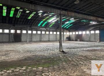 Depósito · 3300m² · 2 Ambientes · Galpón en Venta - 2 Naves - Chivilcoy
