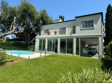 Casa de 5 ambientes, Moreno · Excelente Propiedad Impecable con Fondo El Arroyo