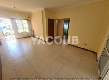 PH · 81m² · 3 Ambientes · 1 Cochera · Oportunidad Depto. de 2 Dorm. con Jardin y Cochera Común, 2 Baños - 81 m² Cub. - Tandil Centro