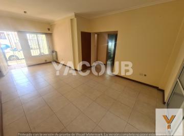 PH · 81m² · 3 Ambientes · 1 Cochera · Oportunidad Depto. de 2 Dorm. con Jardin y Cochera Común, 2 Baños - 81 m² Cub. - Tandil Centro