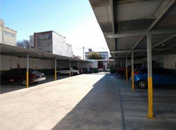 Bodega-Galpón · 300m² · 10 Ambientes · 30 Cocheras · Galpón - San José
