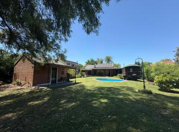 Casa de 4 ambientes, Pilar · Casa con Vagón Antiguo Anexado. Barrio Cerrado. con Pileta, Galpón, Parrilla.