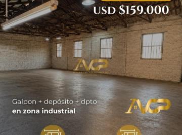 Bodega-Galpón · 386m² · 7 Ambientes · 10 Cocheras · Galpón Mas Propiedad en Zona Industrial