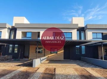 Casa · 150m² · 6 Ambientes · 2 Cocheras · Duplex de Lujo a Estrenar en Siete Soles - Excelente Oportunidad
