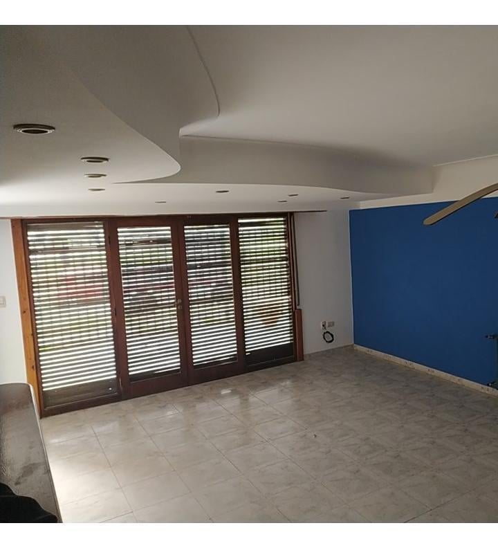 Canadá e/ Belgrano y Moreno