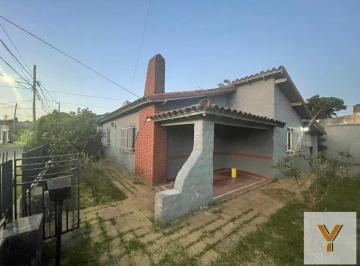 Casa · 200m² · 4 Ambientes · 2 Cocheras · Casa en Venta - 3 Dorm. 1 Baño - Cocheras - 410 m² - General Rodríguez