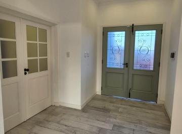 Dueño Vende casa Premium en la mejor zona Barrio Don Mateo, FUNES.
En excelente · Dueño Vende Casa Premium en La Mejor Zona Barrio Don Mateo, Funes