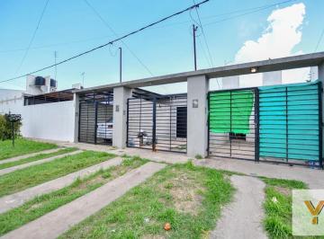 Casa · 41m² · 2 Ambientes · 1 Cochera · Departamento en Venta - 1 Dormitorio 1 Baño 1 Cochera - 100 m² - La Plata
