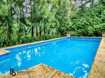 Casa · 242m² · 5 Ambientes · 2 Cocheras · Casa en Sierra de Los Padres - Joaquin 190