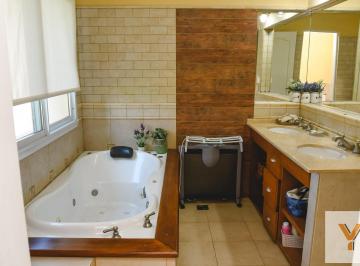 Campo de 6 ambientes, Baradero · Campo en Venta - 4 Dorm. 3 Baños - Baradero