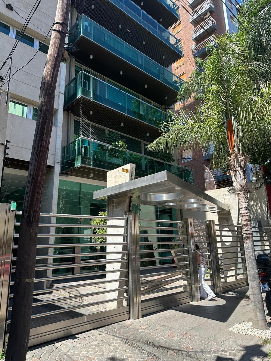 Conesa e/ Alvear y Almirante Brown