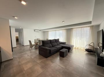 living-comedor · Espectacular Piso con Pileta Privada