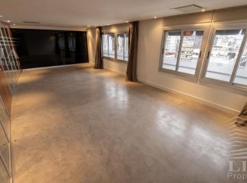 Oficina comercial · 468m² · 4 Cocheras · Oficina en Centro