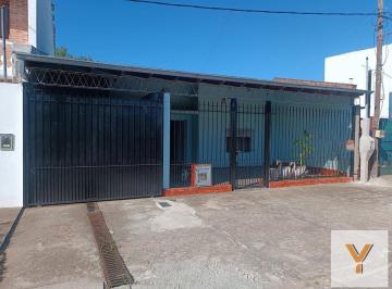 Casa · 181m² · 3 Ambientes · 1 Cochera · Casa en Venta - 2 Dorm. 2 Baños - 181 m² - La Plata