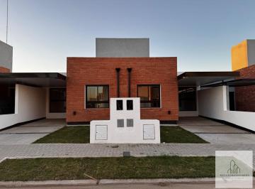 PH · 70m² · Duplex en Brisas de Manantiales