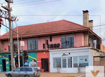 Casa · 144m² · 5 Ambientes · Casa en Venta - 4 Dorm. 2 Baños - Tandil