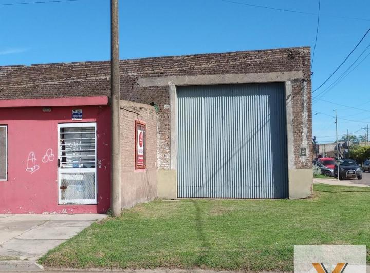 Edificio · 220m²