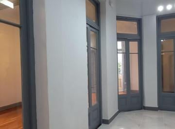 Departamento de 5 ambientes, Balvanera · Dueño Directo Vende – Departamento de 5 Ambientes Al Frente con Balcones y Patio