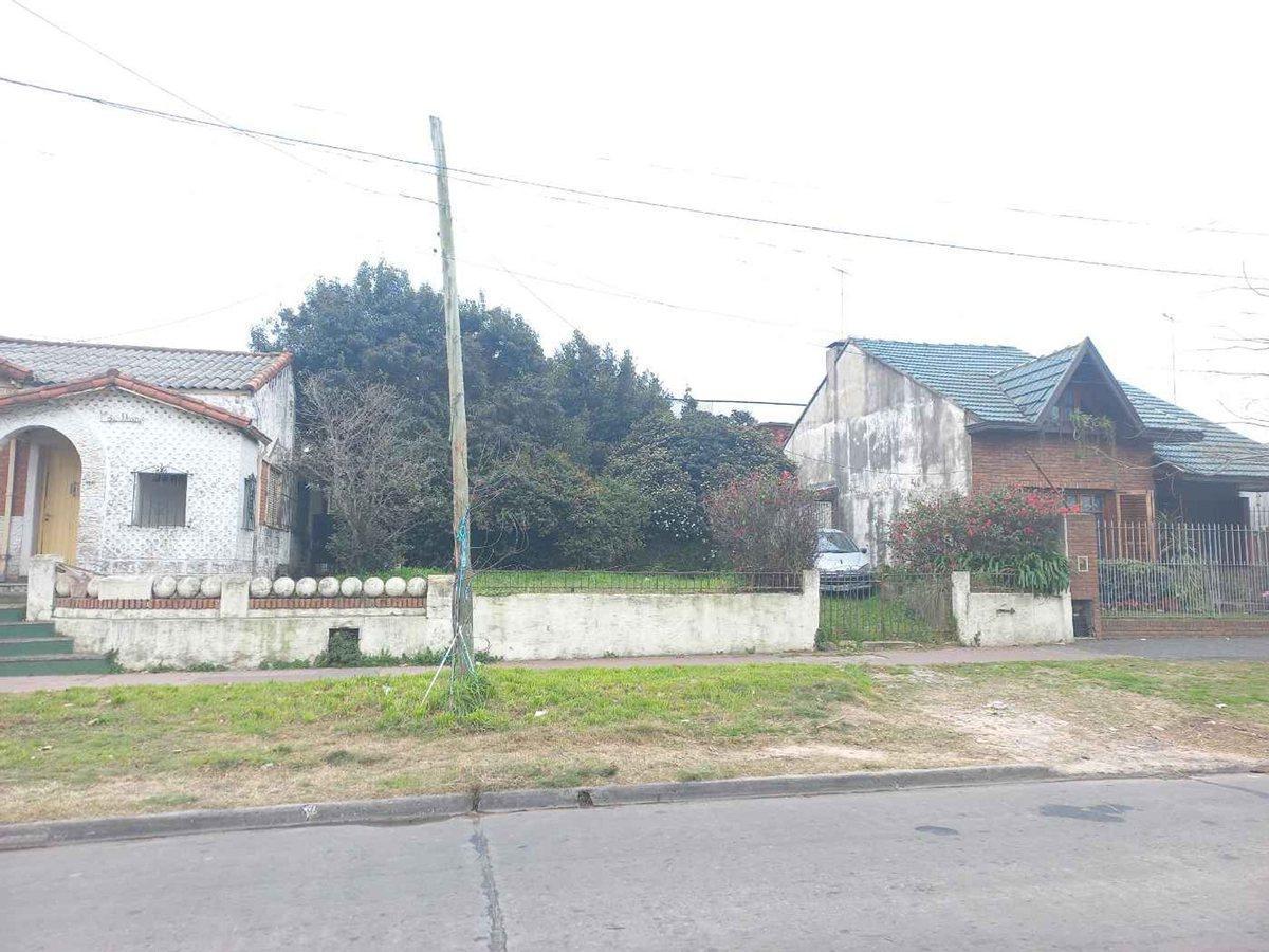 La Guarda 800,  Quilmes, Quilmes