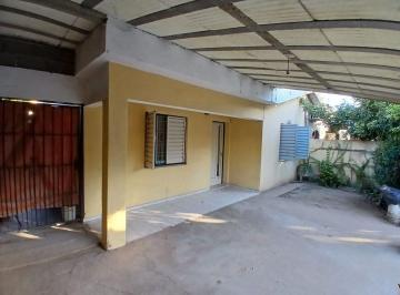 Casa · 65m² · 4 Ambientes · 1 Cochera · Casa en Venta Barrio 1 de Mayo