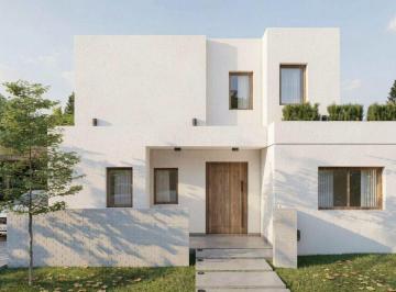 Casa · 206m² · 5 Ambientes · Venta de Casa en Barrio Cerrado
