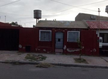 Casa · 50m² · 3 Ambientes · 1 Cochera · Vende Casa Barrio Cgt - San Luis