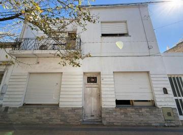 PH · 165m² · 6 Ambientes · 1 Cochera · Venta Casa 3 Dorm B. Catedral