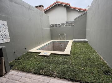 Casa · 80m² · 3 Ambientes · 1 Cochera · Duplex Refaccionado en Su Totalidad con Piscina Nueva