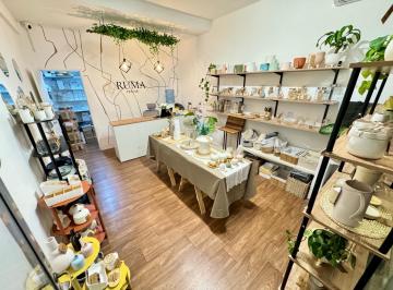 Local comercial · 21m² · ¡Hermoso Local en Olivos! Zona Unicenter