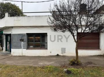Casa · 337m² · 5 Ambientes · 1 Cochera · Oportunidad Casa + Gran Galpon + Local Comercial a 50 m Ruta 5 Alta Gracia