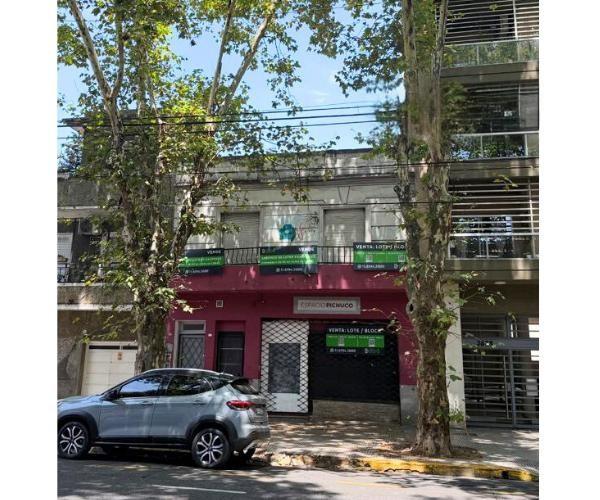Avenida Hipólito Yrigoyen 3822, Almagro Sur, Almagro