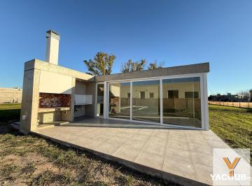 Casa · 74m² · 3 Ambientes · Casa en Venta - 2 Dorm. 1 Baño - Manuel B. Gonnet - La Plata