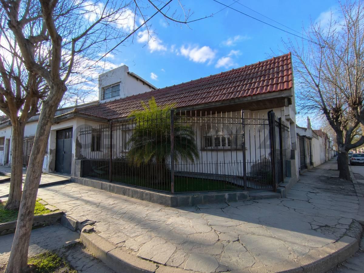 Calle 61 esquina 128 1398