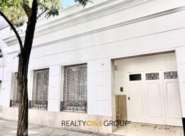 Local comercial · 230m² · 7 Ambientes · 1 Cochera · Casa Centrica Amplia Ideal Emprendimiento