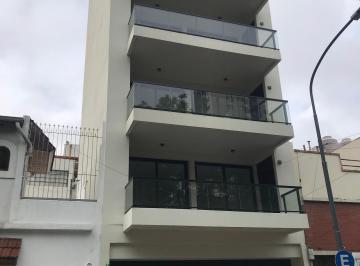 frente · Piso con Balcón Terraza y Patio con Vista Al Boulevard