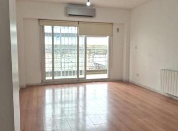 Departamento · 59m² · 3 Ambientes · Flores Venta 3 Ambientes con Balcon Lavadero y Sum