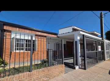 Casa de 4 ambientes, Córdoba · Casa en Alquiler 4 Dorm.