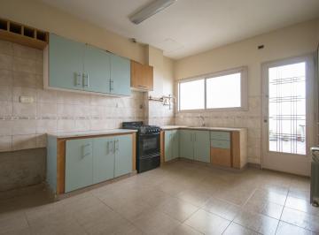 PH · 153m² · 4 Ambientes · 1 Cochera · Venta PH 4 Ambientes Frente Permuta Cochera Patio Apto Credito
