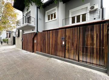 PH de 1 ambiente, San Isidro · PH Tipo Casa en Martinez