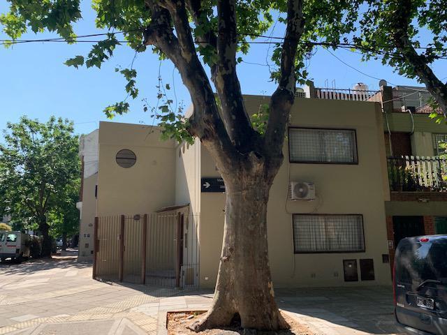 Superi al 1100 y Virrey Loreto,  Colegiales, Capital Federal