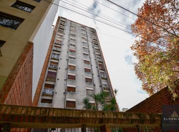 Departamento · 50m² · 2 Ambientes · 1 Cochera · Venta de Departamento 1 Dormitorio La Plata
