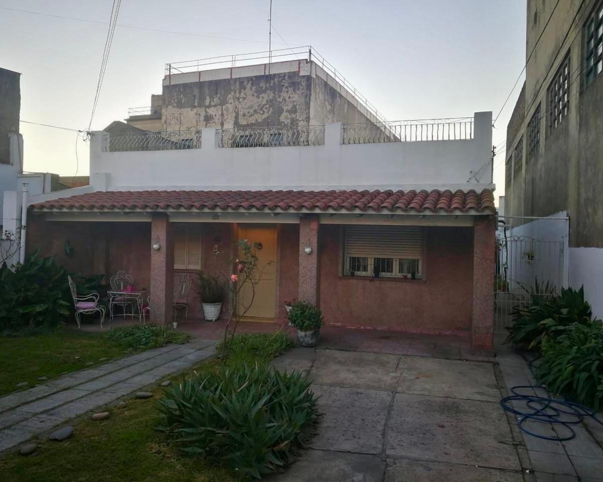 Asunción  al 4300