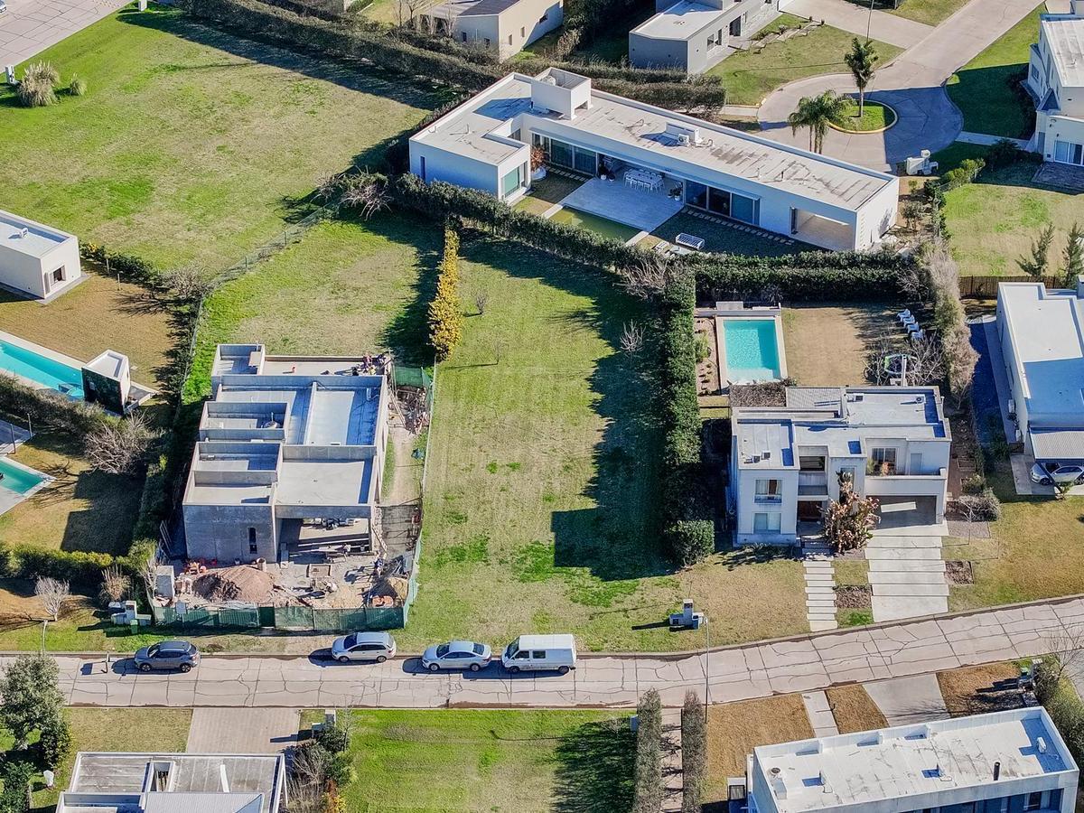 San Sebastián - Av. Fuerza Aérea 1515 bis - L 386, San Sebastián, Zona 15