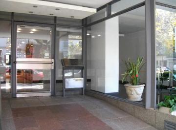 Vista de ingreso al edificio · Monoambiente Reciclado con Cocina Separada y Vista Abierta – Palermo Soho