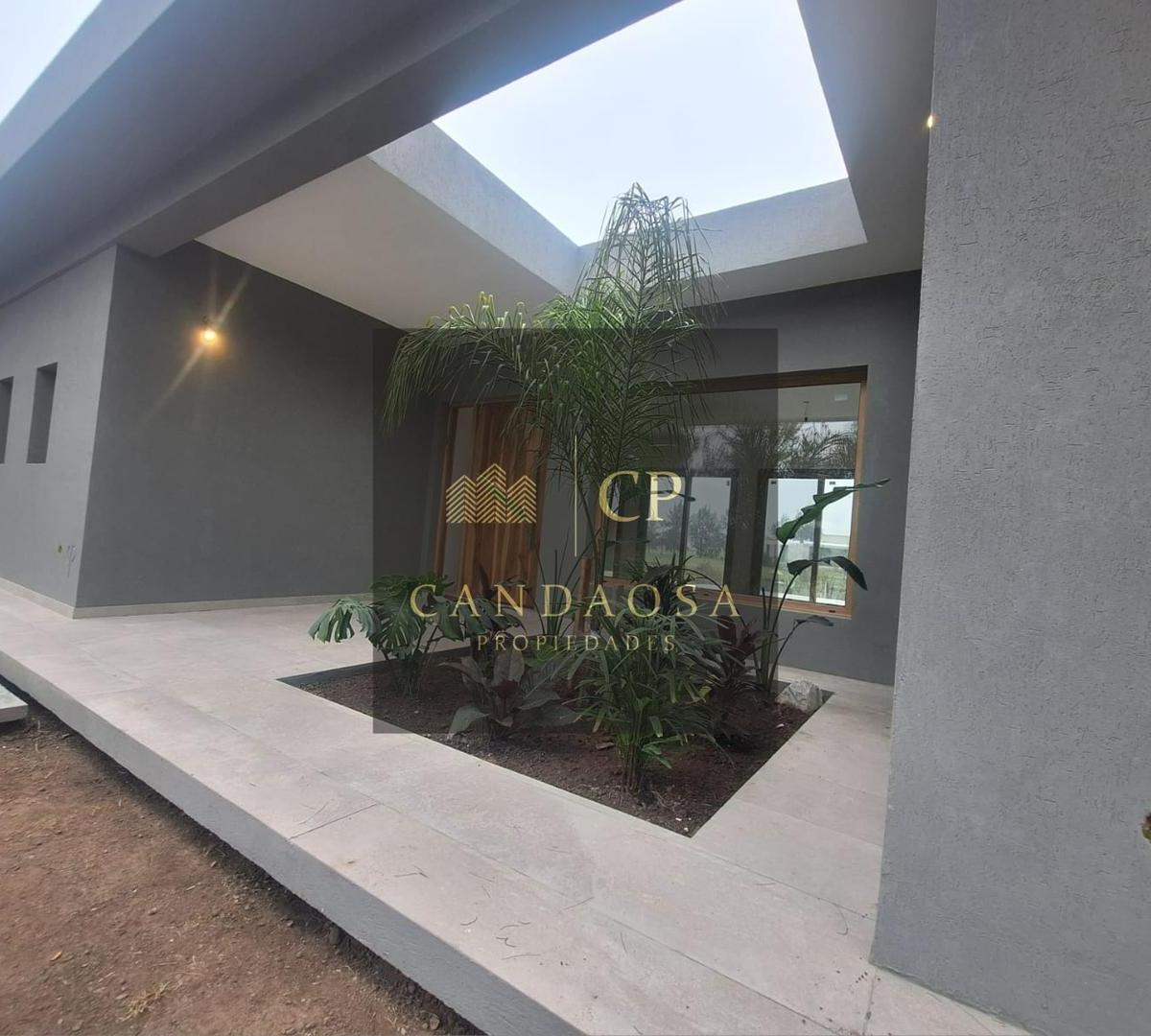 Nev.casa A La Laguna En Venta El Naudir