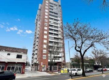 Departamento de 3 ambientes, San Isidro · Moderno Depto de 3 Amb con Cochera Descubierta, Piscina, Gimnasio, Sum, Seguridad 24hs. Pintado
