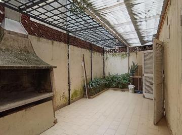 Departamento de 4 ambientes, Rosario · ¡Apto Crédito! Exclusivo 2 Dorm. con Patio y Parrillero Propio – Microcentro (Santa Fe Al 800)
